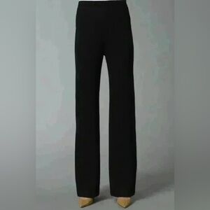 Elegant St.John Knit Pants